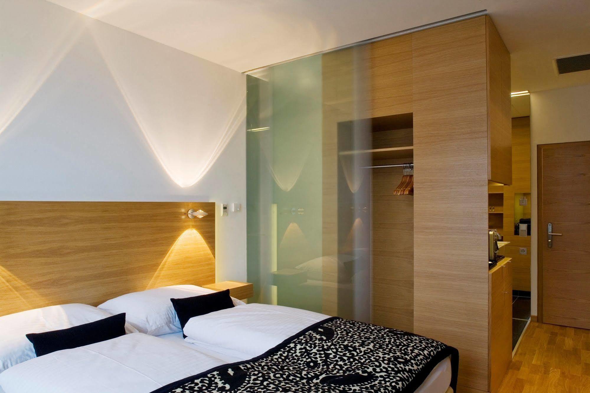 Hotel Ploberger Вельс Экстерьер фото